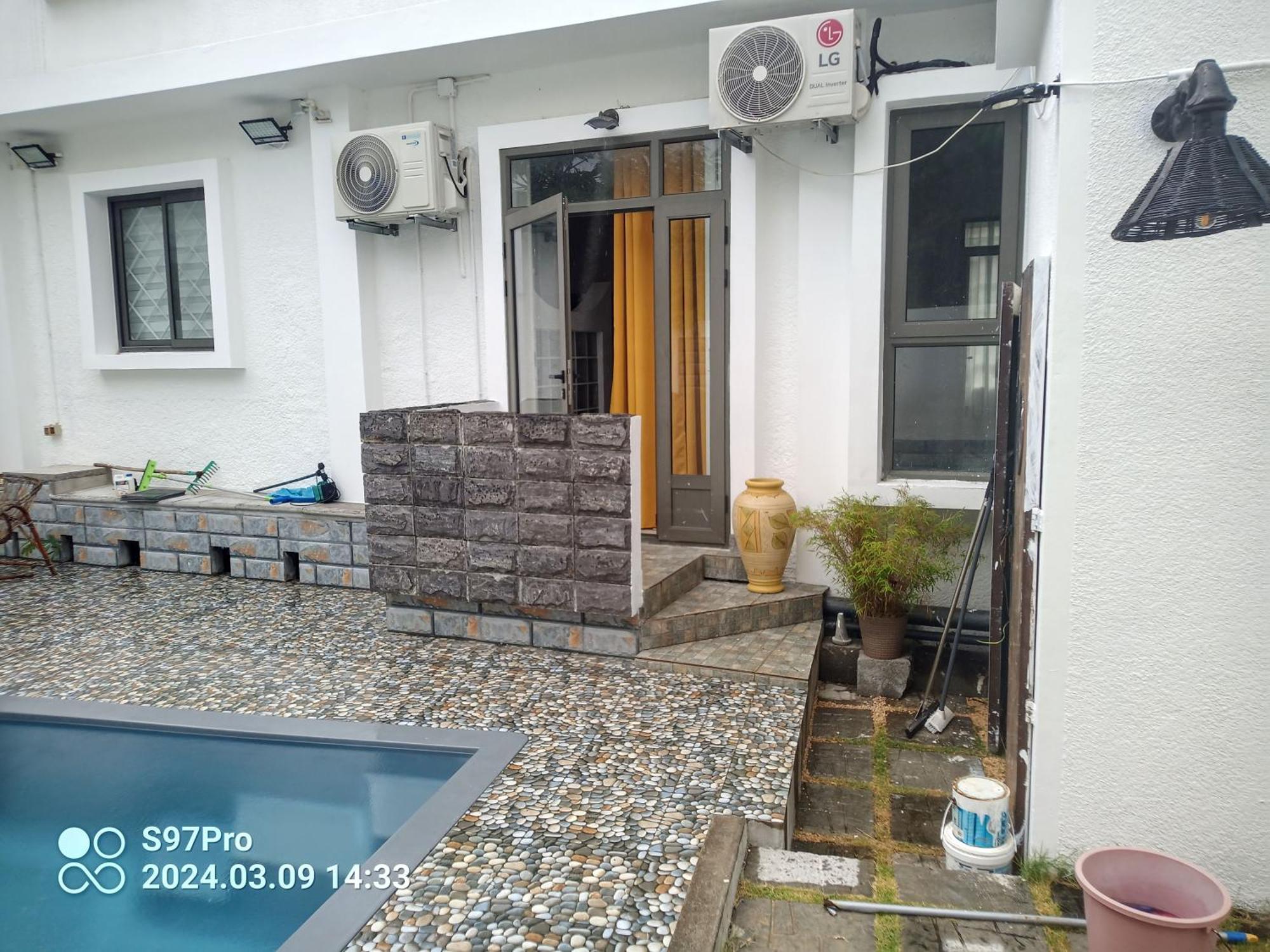 Happy House - Cosy Apartment With Private Pool And Walking Distance To Blue Bay Beach Exterior foto